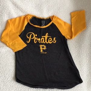 💎 Pittsburgh Pirate tee